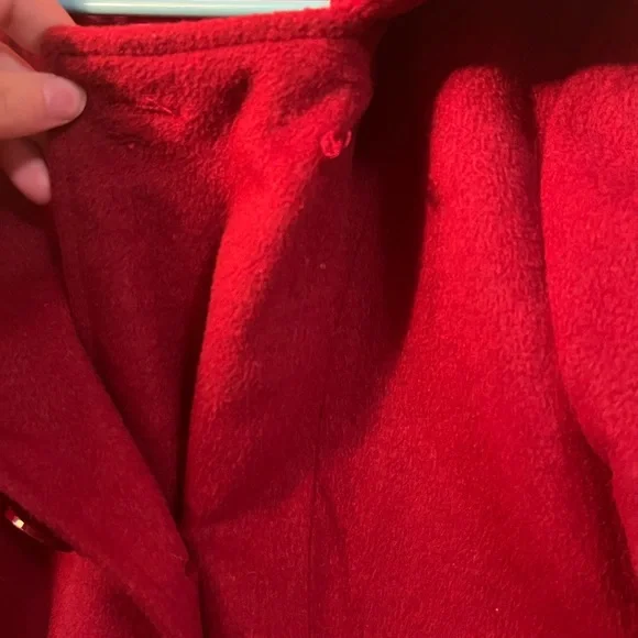 Red pleated fit and flair jacket - Picture 4 of 4